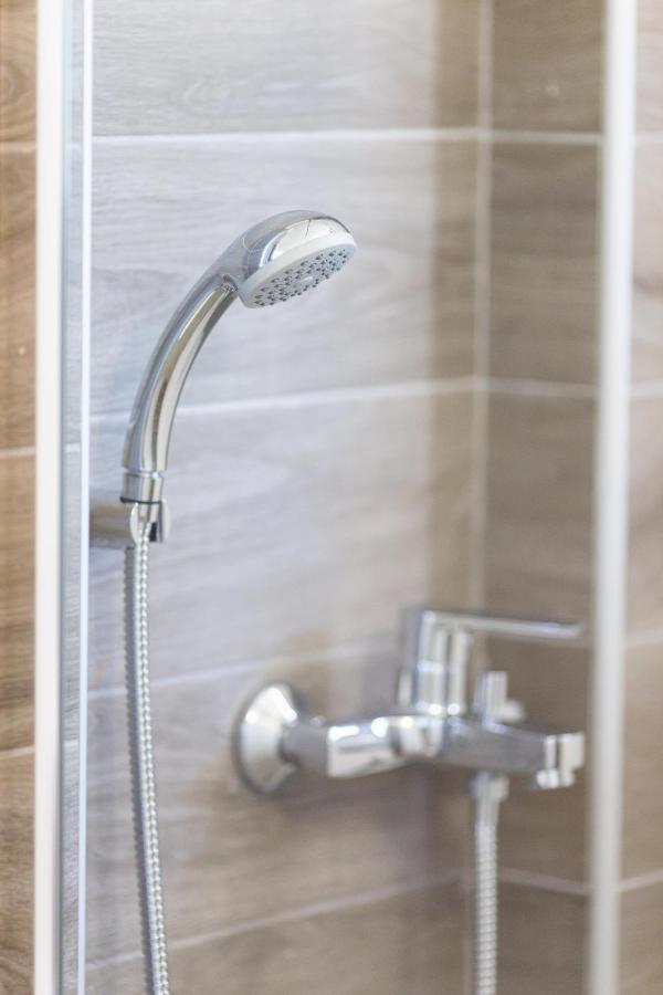 Varkes Suites 1 Néa Potídea Kültér fotó