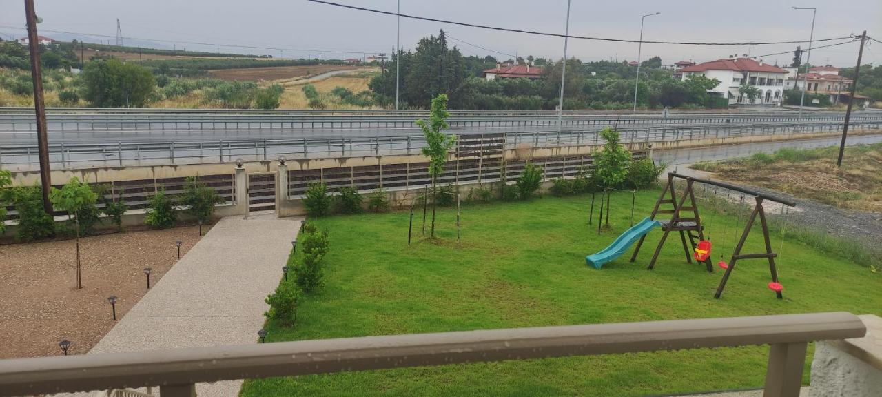 Varkes Suites 1 Néa Potídea Kültér fotó