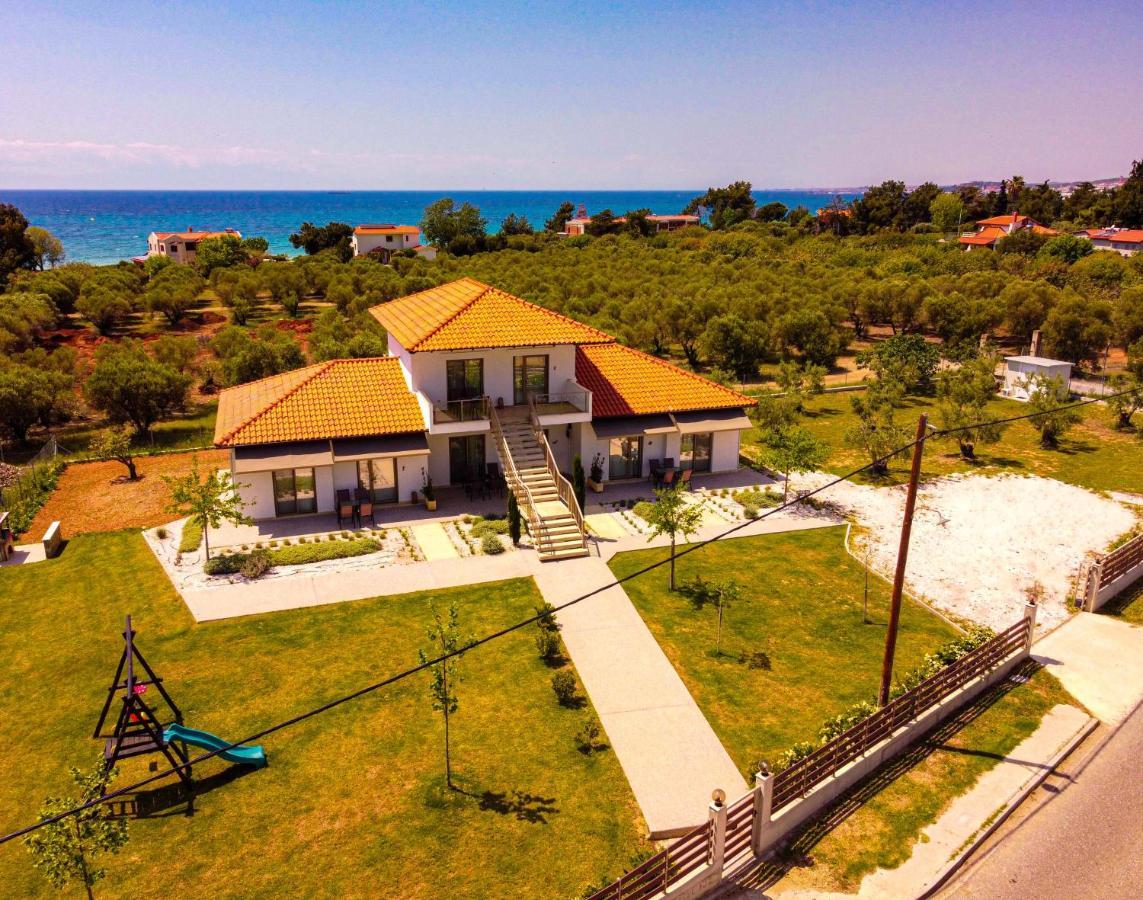 Varkes Suites 1 Néa Potídea Kültér fotó
